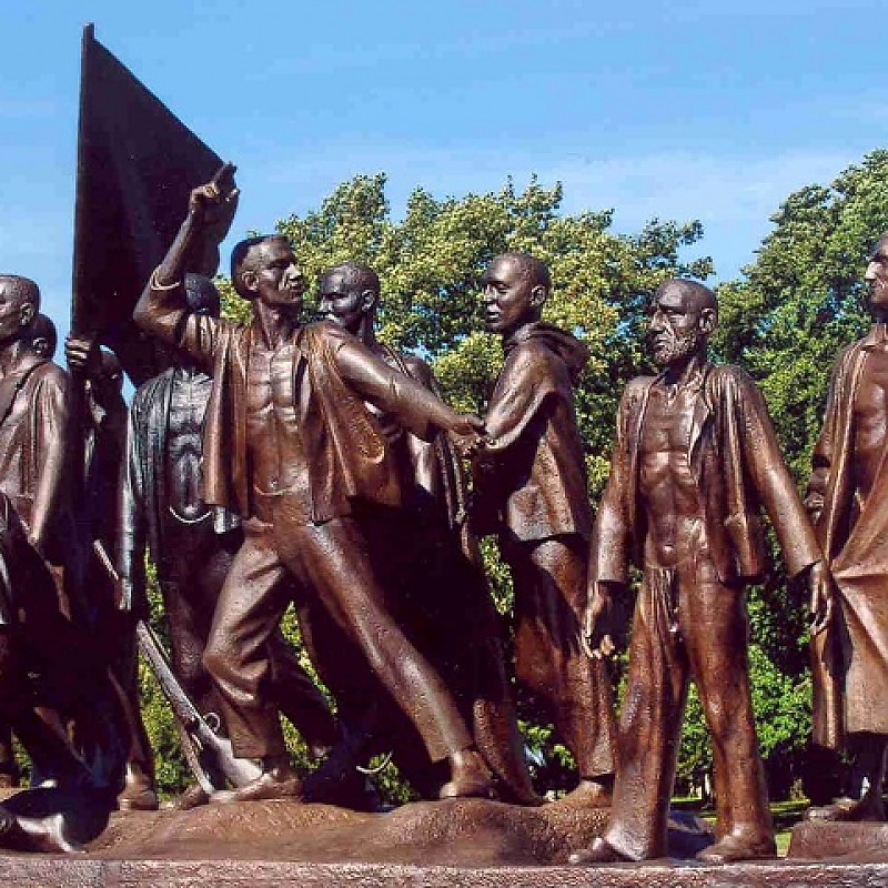 Figurengruppe für das Buchenwalddenkmal, Bronzeplastik, Fritz Cremer (Foto: Maik Schuck, Archivbild).